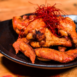 Under Construction Cafe & Bar 공사 중 카페 & 바