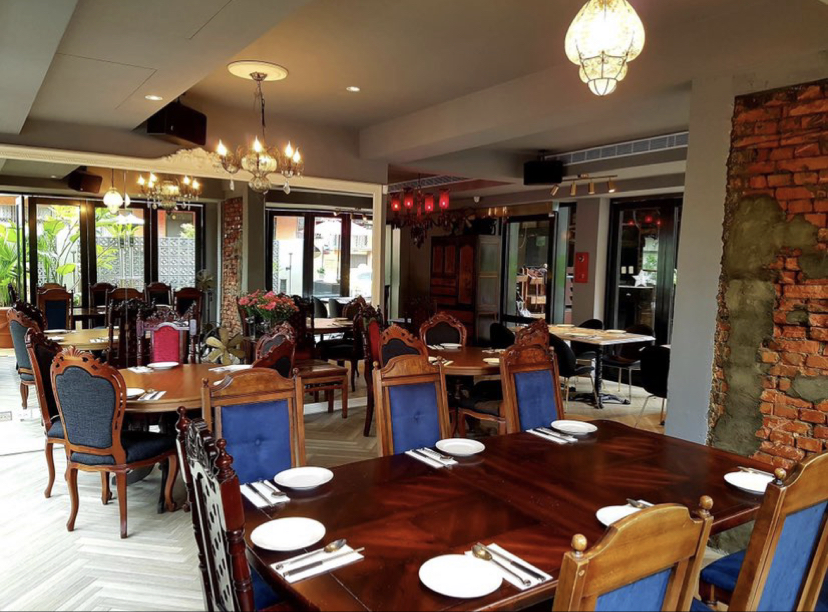레드퀸 비스트로  • RED QUEEN BISTRO